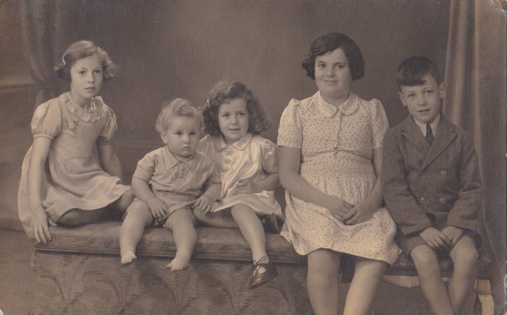 The Murch Family (part 1) in 1942