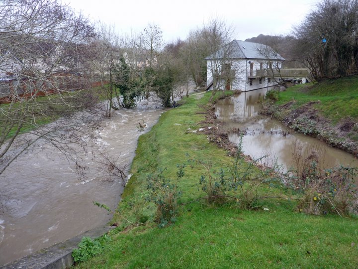Flood Risk on River Yeo at Raleigh December 2012
