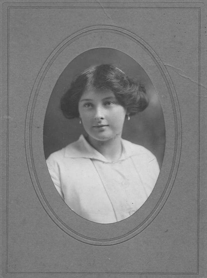 Maud Pearce, daughter of Charles Pearce of Pilton House, in around 1910