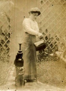 Elizabeth Annie Pearce, first wife of Charles Pearce Senior