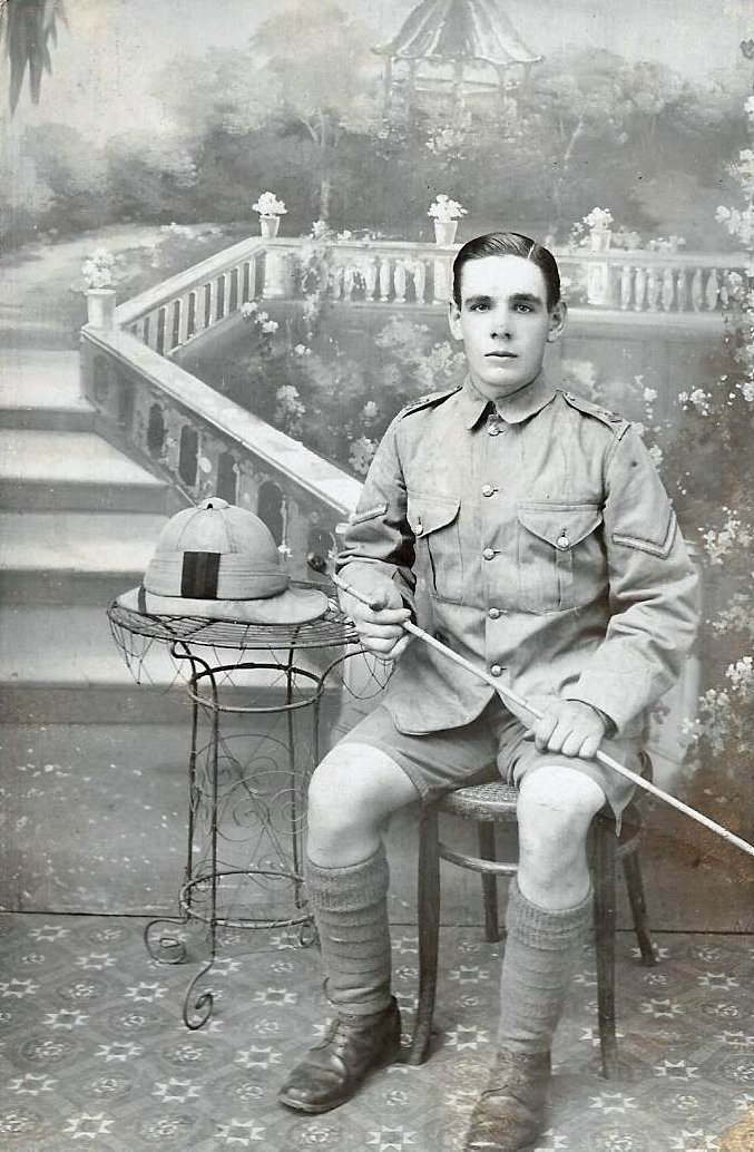 Alfred Edward Hobbs in Deolali, Maharastra, India, in 1915